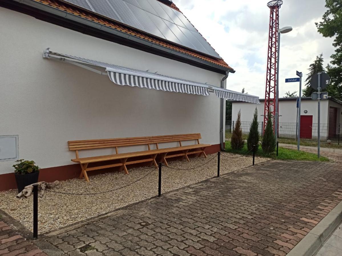 Apartamento Zum-Butterstock Schkopau Exterior foto